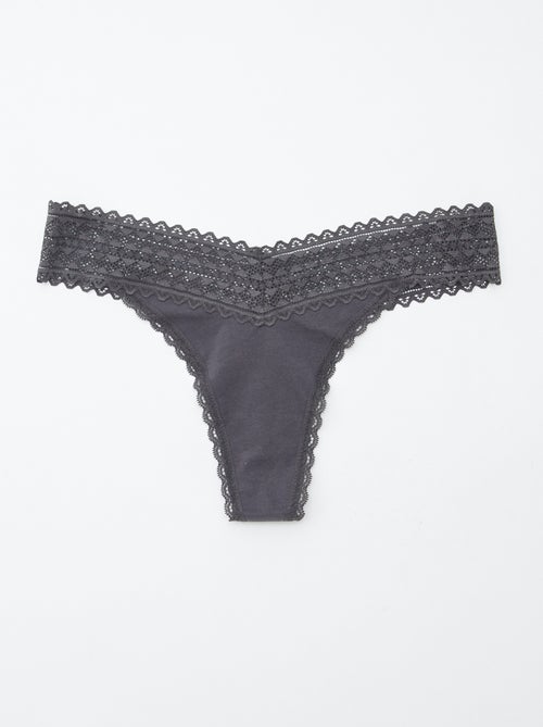 Setje met 3 katoenen strings met kant - Kiabi