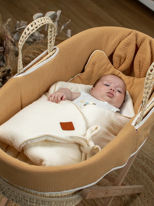 Sevira kids | couffin bébé avec matelas habillage et drap housse jeanne - Kiabi Sevira kids | couffin bébé avec matelas habillage et drap housse jeanne - Kiabi