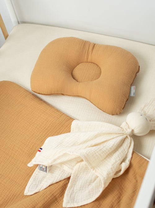 Sevira kids | coussin cale-tête ergonomique en gaze de coton jeanne - Kiabi Sevira kids | coussin cale-tête ergonomique en gaze de coton jeanne - Kiabi