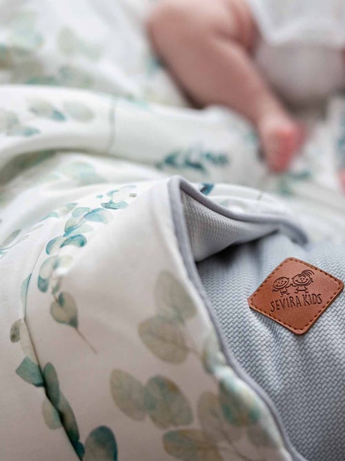 Sevira kids | couverture plaid réversible eucalyptus - Kiabi Sevira kids | couverture plaid réversible eucalyptus - Kiabi