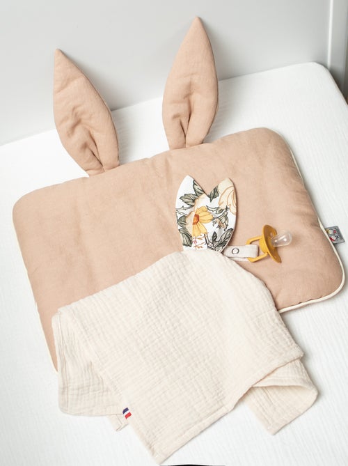 Sevira kids | doudou lapin attache tétine en gaze de coton néo vintage - Kiabi Sevira kids | doudou lapin attache tétine en gaze de coton néo vintage - Kiabi