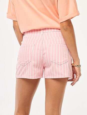 Short à rayures