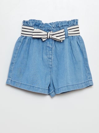 Short avec ceinture à motif