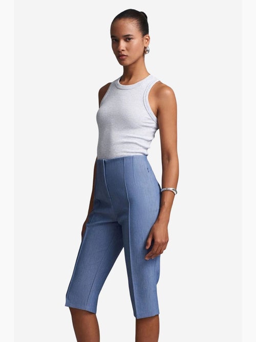 Short capri droit taille haute avec fente dilvin - Kiabi Short capri droit taille haute avec fente dilvin - Kiabi