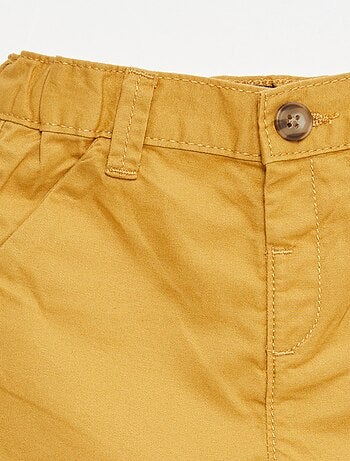 Short chino avec taille ajustable