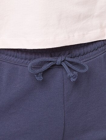 Short court en molleton léger uni