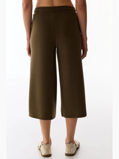 Short culotte en maille, coupe oversize, taille mi-haute penti - Kiabi Short culotte en maille, coupe oversize, taille mi-haute penti - Kiabi