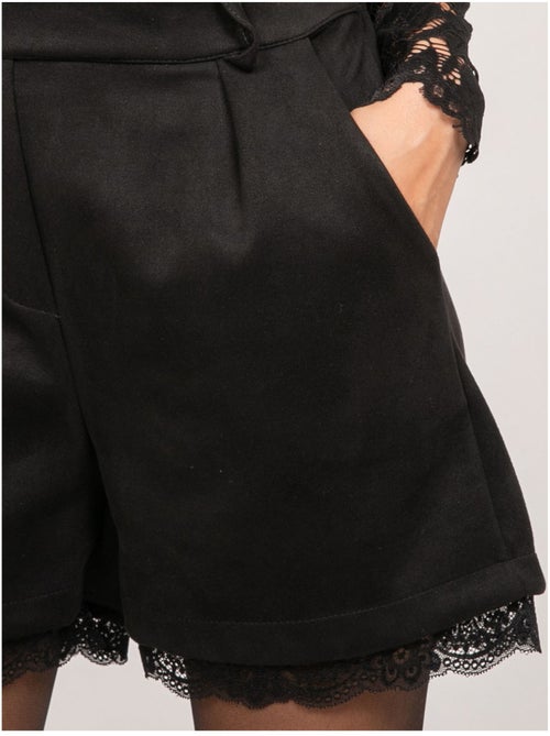 Short effet daim bordure dentelle xabara - Kiabi Short effet daim bordure dentelle xabara - Kiabi