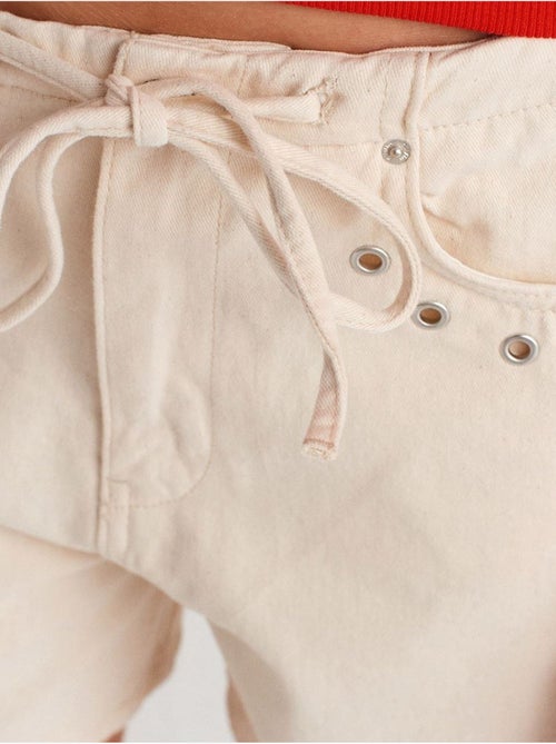 Short en denim de coton pour femme avec cordon dilvin - Kiabi Short en denim de coton pour femme avec cordon dilvin - Kiabi