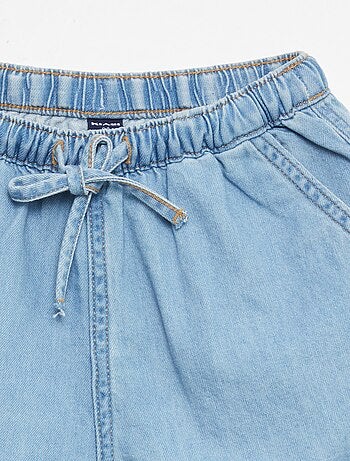 Short en denim léger