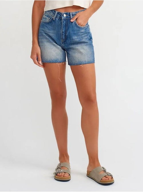 Short en denim taille haute à bouton dilvin - Kiabi Short en denim taille haute à bouton dilvin - Kiabi
