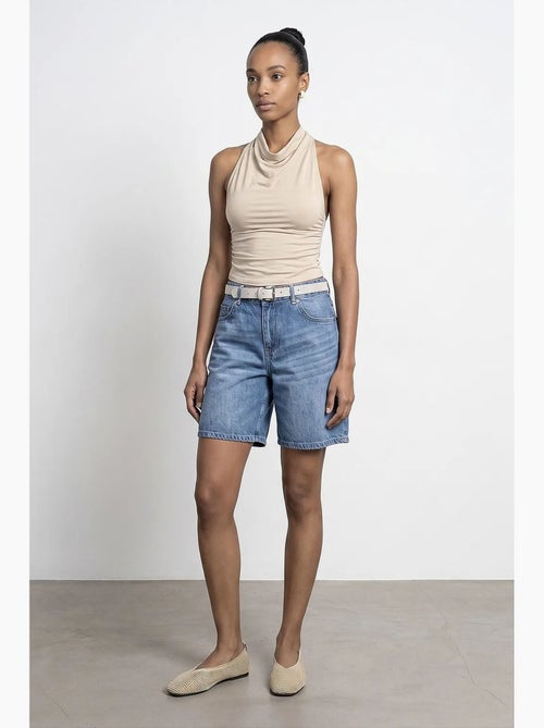 Short en denim taille haute à jambe large avec ceinture dilvin - Kiabi Short en denim taille haute à jambe large avec ceinture dilvin - Kiabi
