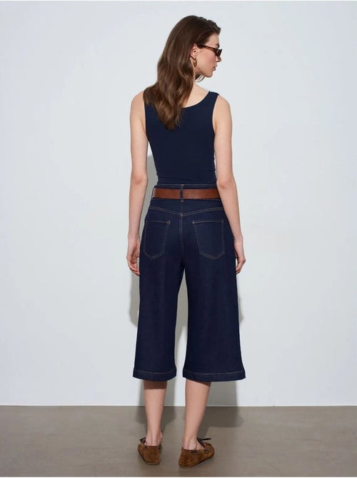 Short en denim taille haute à jambe large dilvin - Kiabi Short en denim taille haute à jambe large dilvin - Kiabi