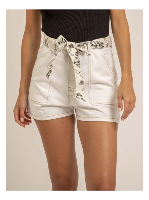 Short en jean taille haute avec ceinture XINES - Kiabi Short en jean taille haute avec ceinture XINES - Kiabi