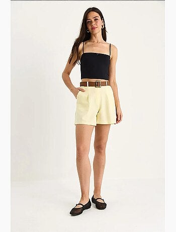 Short en lin fin avec ceinture et poches lucci