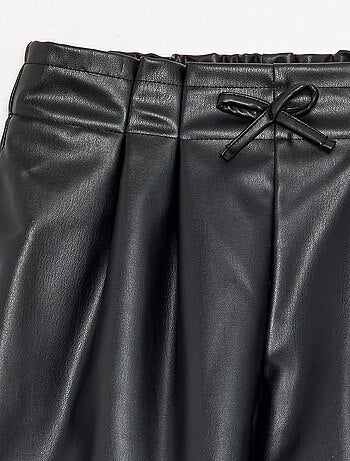 Short en simili