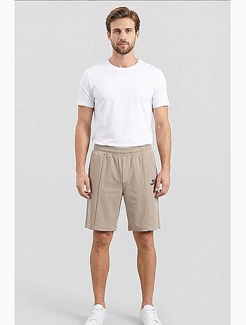 Short homme à taille mi-haute et jambe large tommy