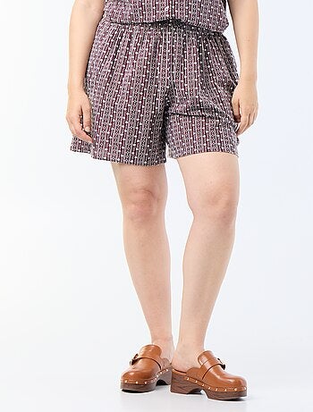 Short large avec imprimés brodés