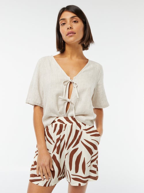Short léger à motif et avec 2 poches - Kiabi