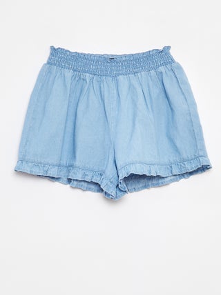 Short léger avec volants