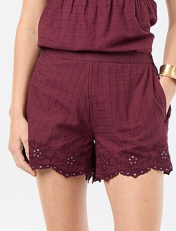 Short met borduursels en spiegelpailletten