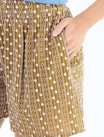 Short met elastische taille en borduursels