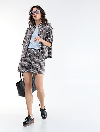 Short met elastische taille en borduursels