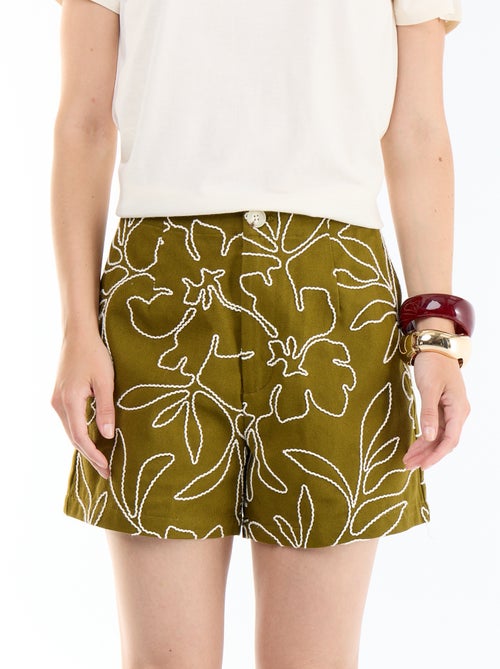 Short met standaardtaille en geborduurde motieven - Kiabi