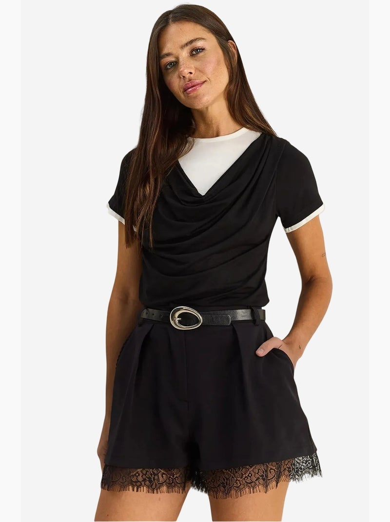 Short met wijde pijpen, hoge taille en kantdetail lucci Zwart - Kiabi
