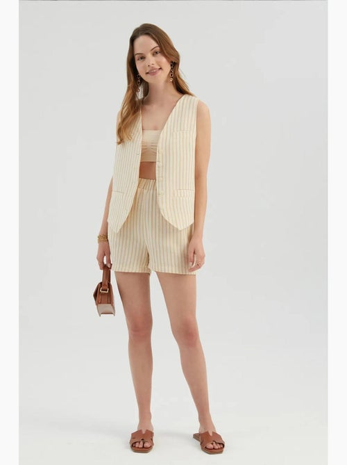 Short rayé taille haute élastique hiccup - Kiabi Short rayé taille haute élastique hiccup - Kiabi
