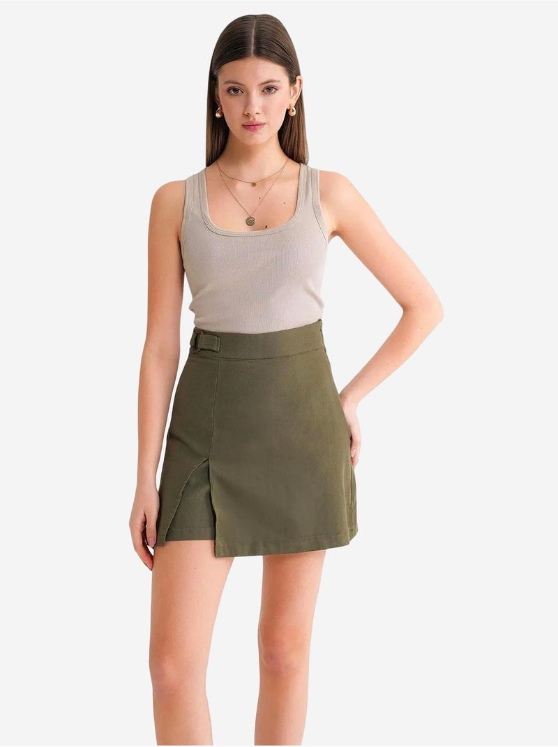Short taille haute à ceinture et fente sur le devant mixray Kaki - Kiabi