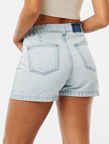 Short taille haute en jean avec 4 poches plaquées