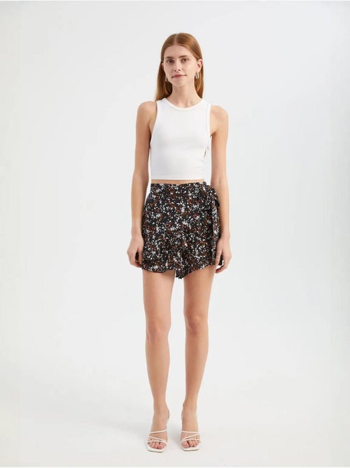 Short taille haute fleuri avec ceinture hiccup - Kiabi Short taille haute fleuri avec ceinture hiccup - Kiabi