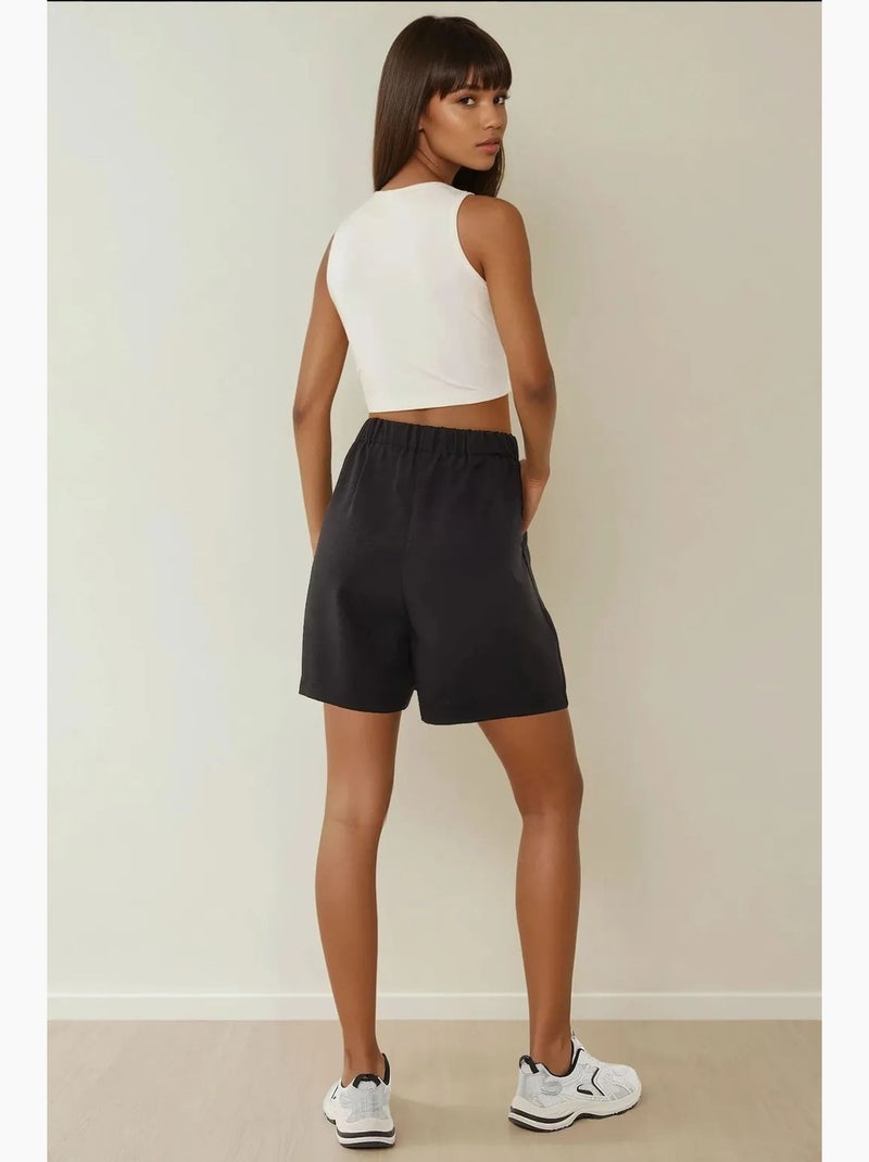 Short taille haute plissé en lyocell doux au toucher hiccup Noir - Kiabi
