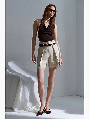 Short tailleur à taille haute et ceinture dilvin