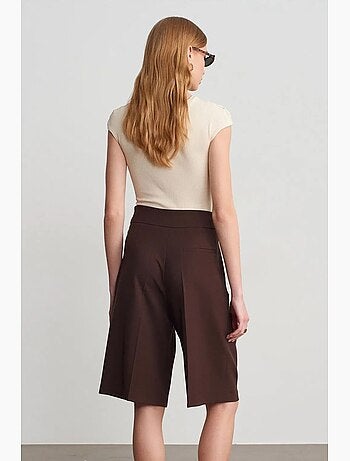 Short tailleur à taille haute et ceinture dilvin