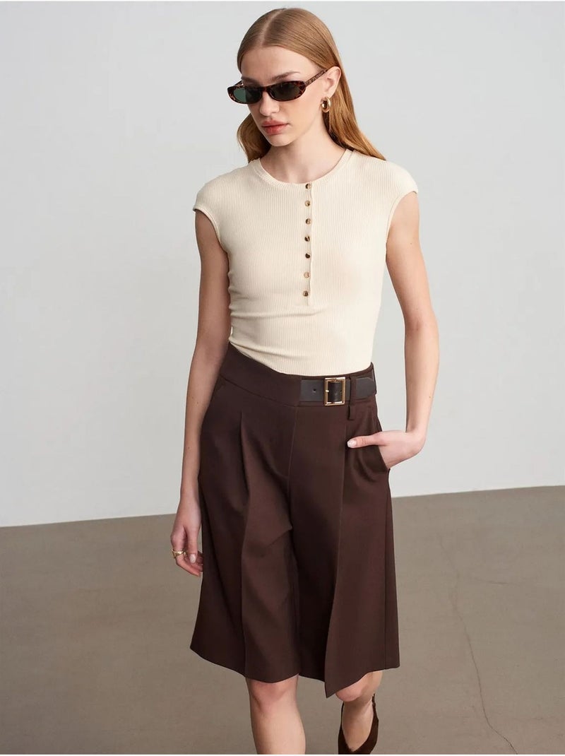 Short tailleur à taille haute et ceinture dilvin Marron chocolat - Kiabi