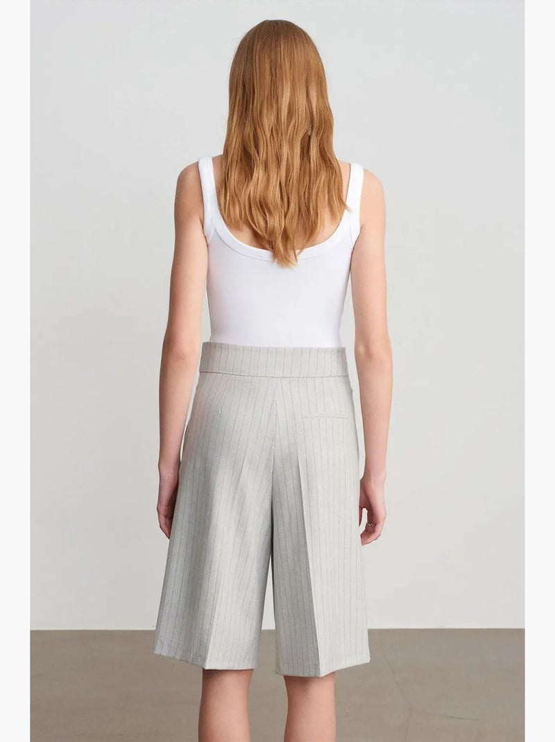 Short tailleur rayé à taille haute et ceinture dilvin Gris clair - Kiabi