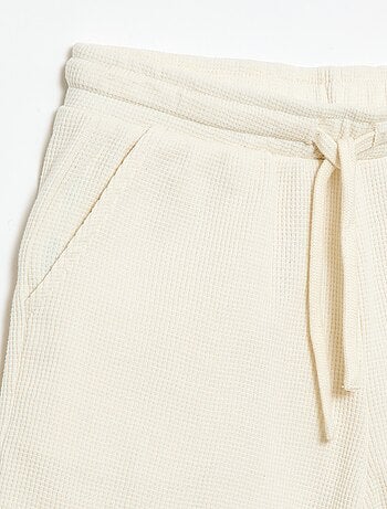 Short van gewafelde stof