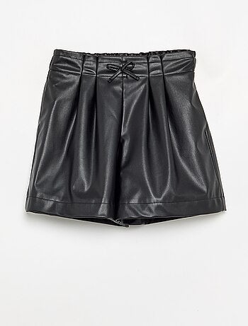 Short van imitatieleer