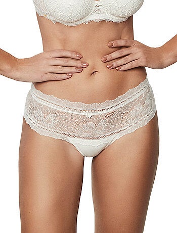 Shorty string agatha mariage