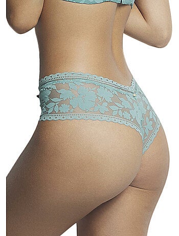 Shorty-string gabrielle