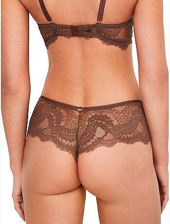 Shorty string renatta