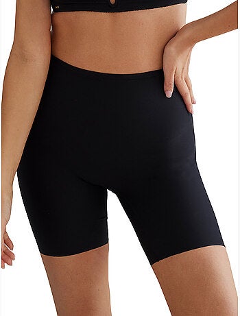 Shorty taille haute gainant curves