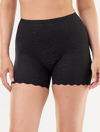 Shorty uni en dentelle