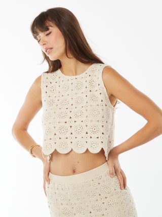Singlet van macramé in haltermodel