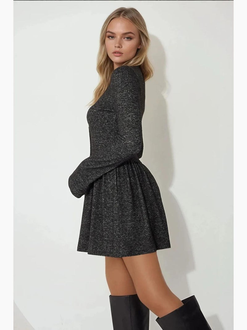 Skater mini-jurk met ronde hals, lange mouwen en knoopdetail hiccup Grijs - Kiabi