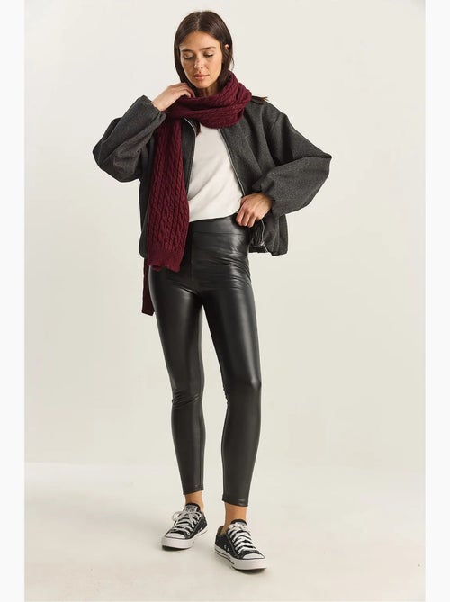 Skinny broek van imitatieleer met elastische taille lucci - Kiabi Skinny broek van imitatieleer met elastische taille lucci - Kiabi