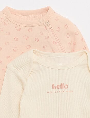 Slaappakje van lichte fleece en rompertje