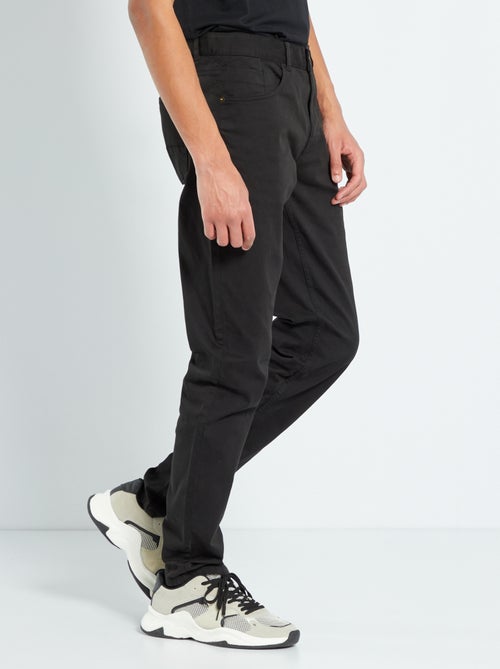 Slim-fit broek L36, voor personen die langer zijn dan 1m90 - Kiabi Slim-fit broek L36, voor personen die langer zijn dan 1m90 - Kiabi